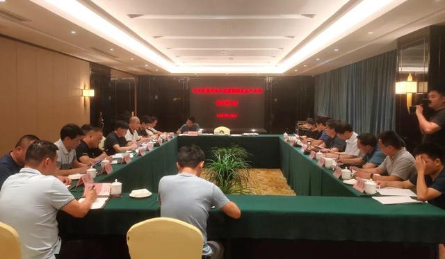 省水产专家来区研讨现代水产发展暨湘北水产良种场选址